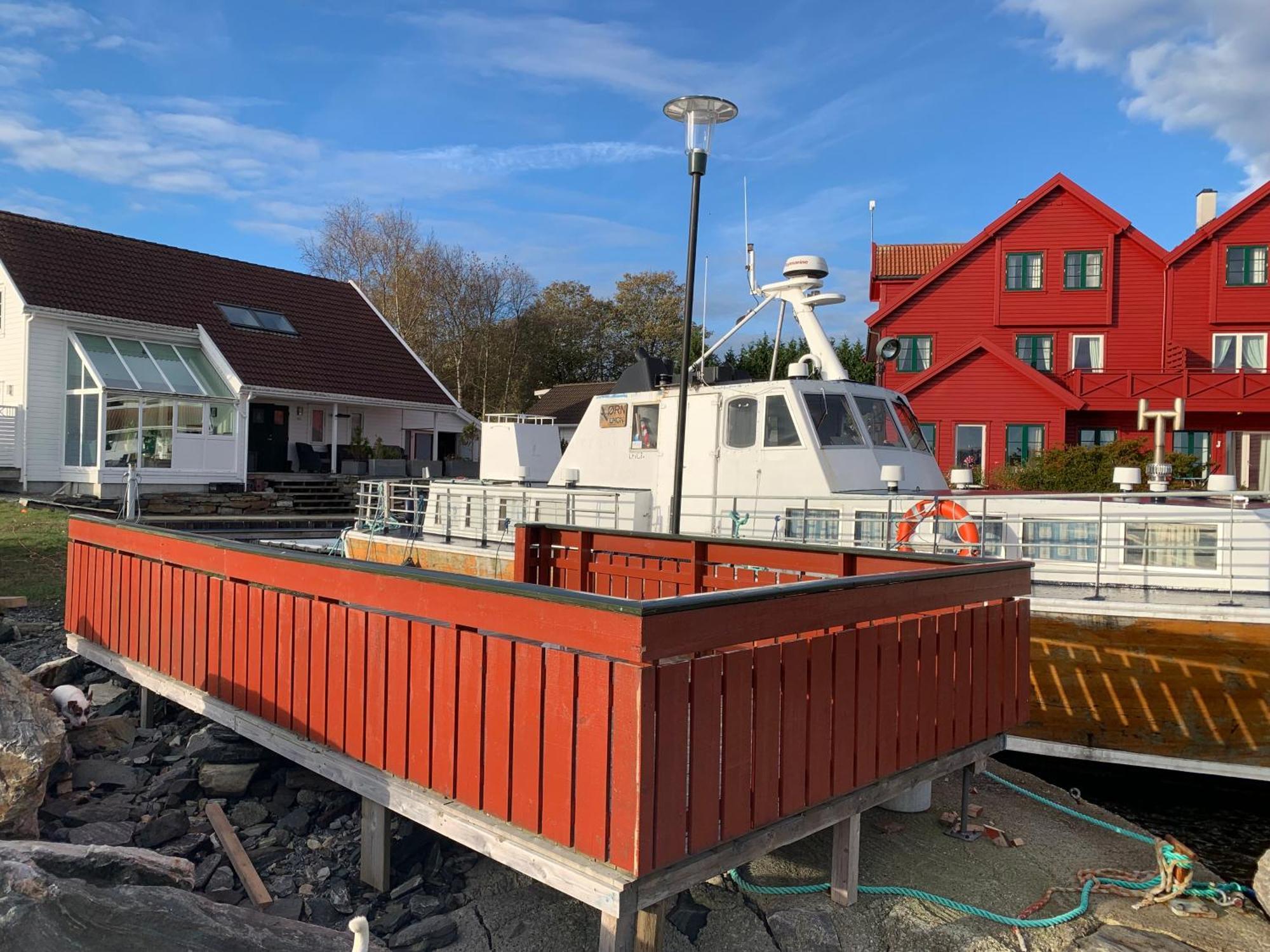 Sjoberg Hotell Og Ferie Leiligheter Østhusvik Extérieur photo