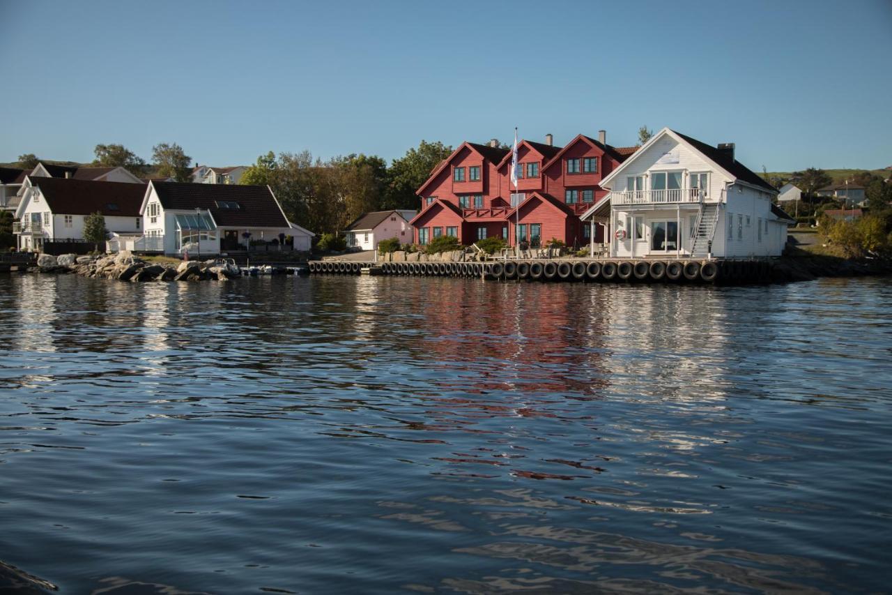 Sjoberg Hotell Og Ferie Leiligheter Østhusvik Extérieur photo